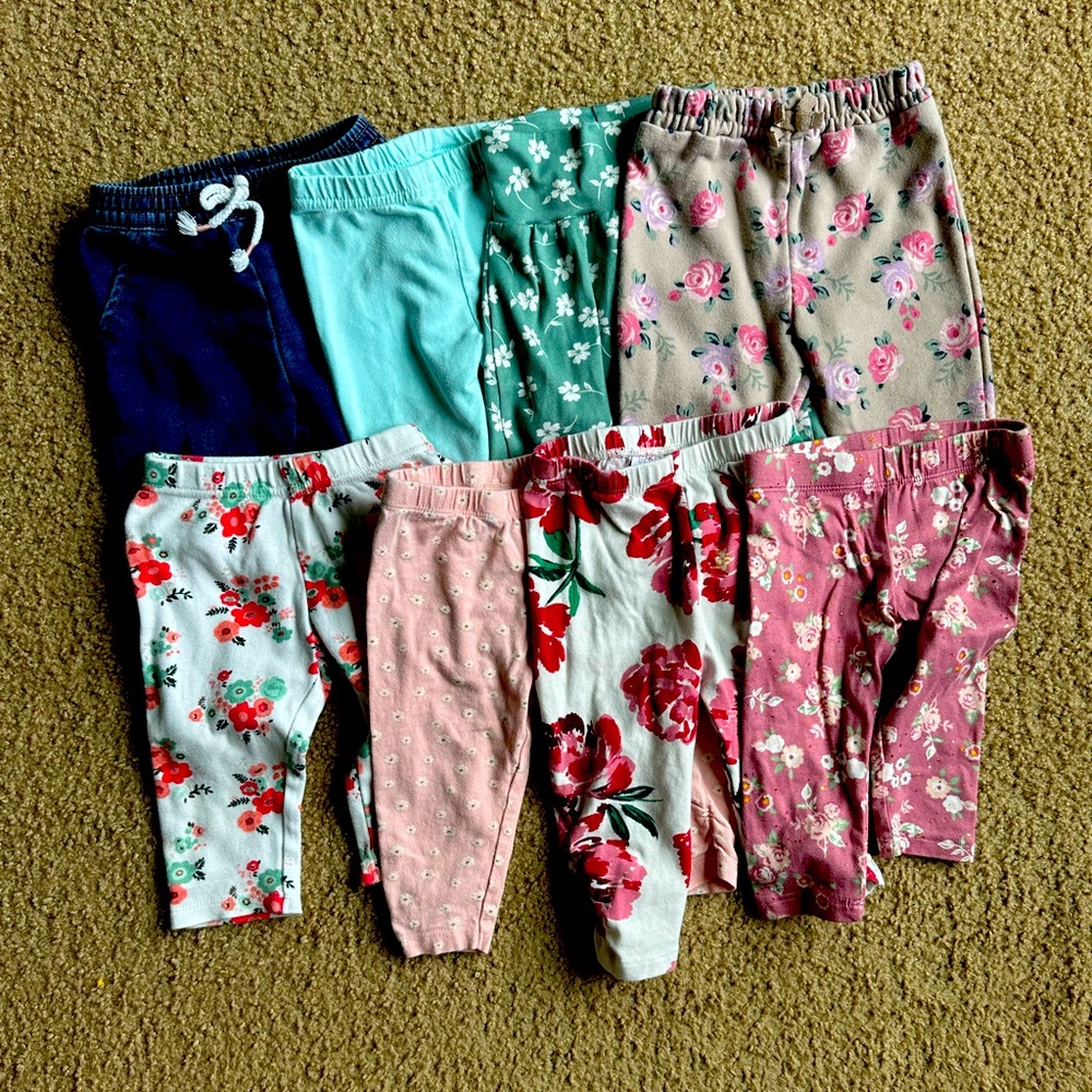 Bundle of 8 baby girl pants. Size 6-9 months.